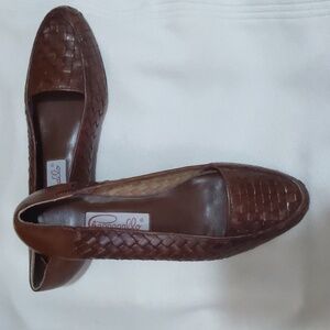 Brown leather woven pappagallo loafers size 8